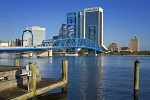 Images Dated 7th November 2008: Main Street Bridge and skyline, Jacksonville, Florida, United States of America