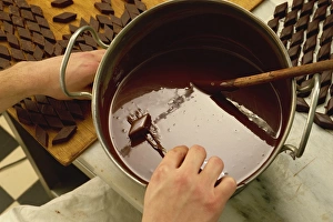 Confectionery Prints: Making chocolates by hand