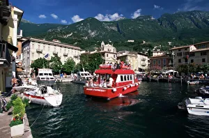 Images Dated 4th August 2008: Malcesine, Lake Garda