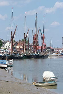 Ship Collection: Maldon, a Blackwater Estuary town known for its Thames Sailing Barges, Essex