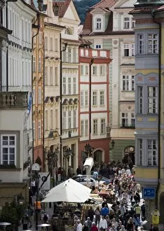 Images Dated 17th January 2000: Male Mamesti, street scene, Old Town, Prague, Czech Republic, Europe