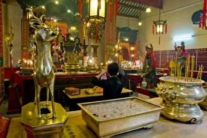 Images Dated 19th November 2007: Man Mo temple, Hong Kong, China, Asia