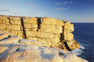 Images Dated 30th December 2010: Man standing on top of the Gap, Torndirrup National Park, Albany, Western Australia