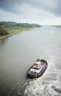 Manoeuvering tugs
