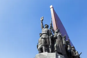 Soldiers Prints: Mansudae Grand Monument depicting the Anti Japanese Revolutionary Struggle and Socialist Revolution and Construction