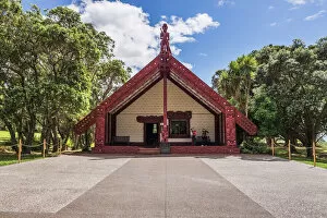 Holiday Maker Gallery: Maori Meeting House, Waitangi Treaty Grounds, Bay of Islands, Northland Region, North Island