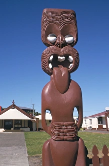 Pacific Rim Prints: Maori totem carving