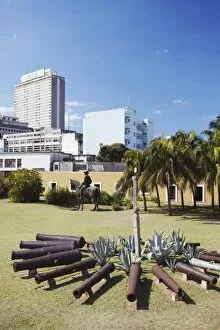 Images Dated 2nd August 2010: Maputo Fort with downtown skyscrapers in background, Maputo, Mozambique, Africa