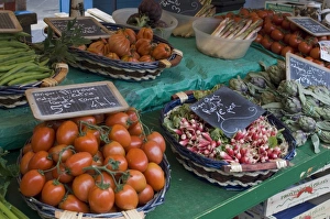 Marche aux Fleurs, Cours Saleya, Nice, Alpes Maritimes, Provence, Cote d Azur