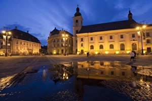 Images Dated 21st June 2009: Mare square, Sibiu, Transylvania, Romania, Europe