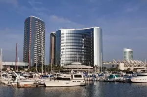 Images Dated 11th December 2010: Marina and city skyline, San Diego, California, United States of America, North America