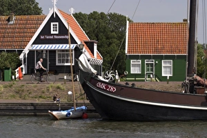 Marken Prints: Marken, a fishing village