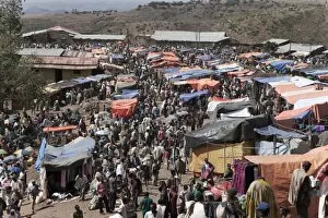 Images Dated 23rd January 2010: The market of Lalibela, Amhara region, Ethiopia, Africa