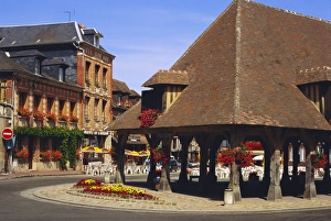 Common Prints: Market square, Lyons la Foret, Haute Normandy, France, Europe