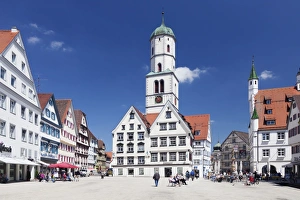 Market Square, Sankt Martin church and town hall, Biberach an der Riss, Oberschwaben, Baden Wurttemberg, Germany, Europe