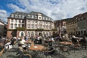 Images Dated 5th October 2010: The Marktplatz (Market Square) and Town Hall, Old Town, Heidelberg, Baden-Wurttemberg, Germany
