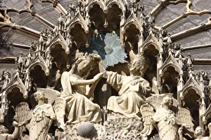 Images Dated 10th May 2008: Marys Coronation, Marys Gate, Reims Cathedral, UNESCO World Heritage Site