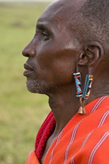 Images Dated 2nd October 2008: Masai man, Masai Mara, Kenya, East Africa, Africa