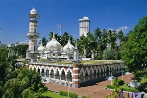 Images Dated 5th August 2008: Masjid Jamek (Friday Mosque) built in 1909 near Merdeka Square