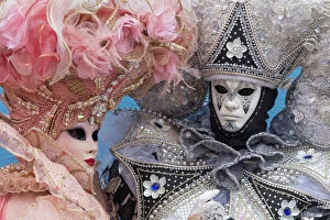 Typically Italian Gallery: Masks and costumes, Carnival, Venice, Veneto, Italy, Europe