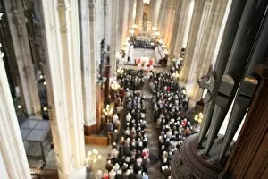Images Dated 2nd December 2011: Mass in Saint-Eustache church, Paris, France, Europe