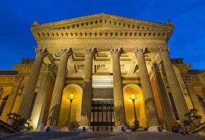 Palermo Gallery: The Massimo Theatre (Teatro Massimo) during blue hour, Palermo, Sicily, Italy, Europe