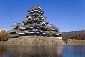 Images Dated 15th November 2006: Matsumoto-jo (Matsumoto Castle)