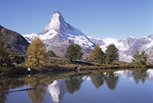 The Matterhorn reflected in Grindjilake