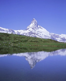 Swiss Prints: The Matterhorn reflected in Lake Leisse