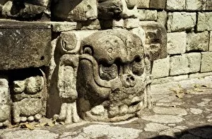 Images Dated 17th January 2000: Mayan carved stone skull on top of East Court