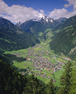 Alps Prints: Mayrhofen, Ziller Valley, Tirol, Austria