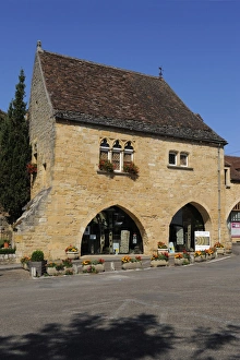 Dordogne Prints: Medieval building in the Bastide town of Domme, one of Les Plus Beaux Villages de France