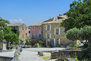 Medieval village of Oppede le Vieux, Vaucluse, Provence Alpes Cote d Azur region