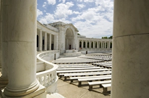 Images Dated 4th January 2000: The Memorial Amphitheatre