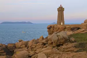 Safety Prints: Men Ru lighthouse, Ploumanach, Cote de Granit Rose (Pink Granite Coast)