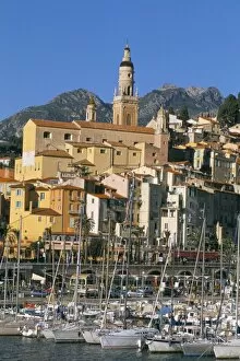 Images Dated 26th April 2005: Menton, Cote d Azur, Alpes-Maritimes, Provence, French Riviera, France
