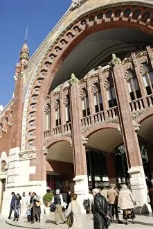 Images Dated 18th November 2007: Mercado de Colon in art nouveau style, Valencia, Spain, Europe