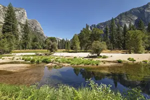 Merced River Prints: Merced River in Yosemite Valley, Yosemite National Park, UNESCO World Heritage Site