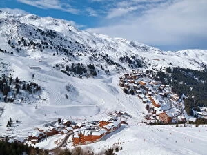 Images Dated 3rd February 2009: Meribel-Mottaret, 1750m, ski area, Meribel, Three Valleys (Les Trois Vallees)