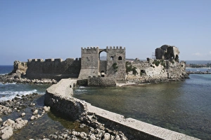 Images Dated 6th December 2007: Methoni, Peloponnese, Greece, Europe