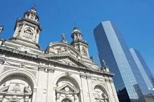Images Dated 10th November 2006: Metropolitan Cathedral and downtown modern building, Plaza de Armas, Santiago de Chile