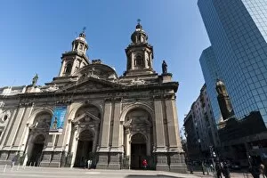 Images Dated 20th June 2010: Metropolitan Cathedral, Plaza de Armas, Santiago, Chile, South America