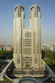Shinjuku Prints: Metropolitan government building