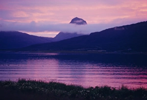 Haze Prints: Midnight sun at Nesna