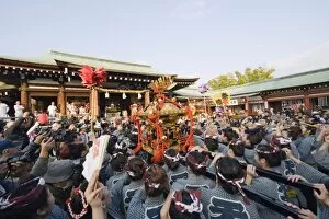 Images Dated 28th November 2009: Mikoshi portable shrine being carried at Hadaka Matsuri (Naked Festival)