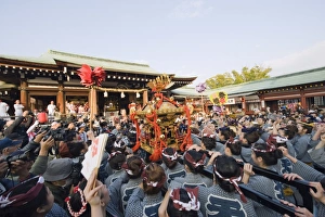 Images Dated 28th November 2009: Mikoshi portable shrine being carried at Hadaka Matsuri (Naked Festival)