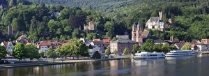 Mildenburg Castle and Parish Church of St. Jakobus, excursion boats on Main River