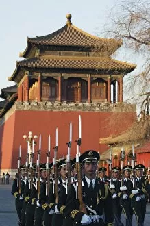 Images Dated 12th February 2008: Military soldiers drill marching outside the Forbidden City Palace Museum