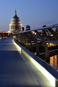 Millennium Bridge and St. Pauls Cathedral, London, England, UK, Europe