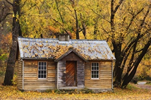 Wonderful Prints: Miners hut